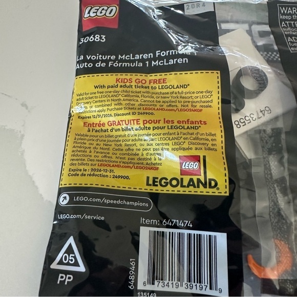 LEGO Speed Champions McLaren Formula 1 Car - Black and Orange 30683 - Picture 5 of 6